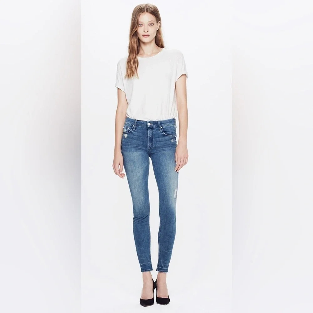 MOTHER The Looker Crop Jeans in Graffiti Girl size 27
